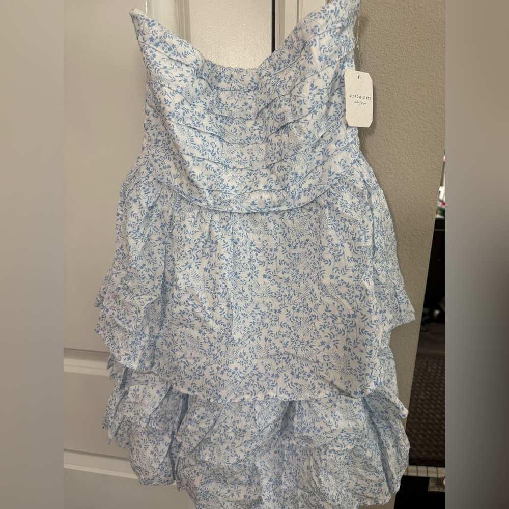 Altar'd State Strapless Blue and White Dress NWT (needs stitched- see pic)
